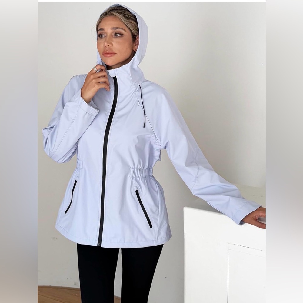 NWT Women's Waterproof Hooded Jacket - Picture 2 of 7